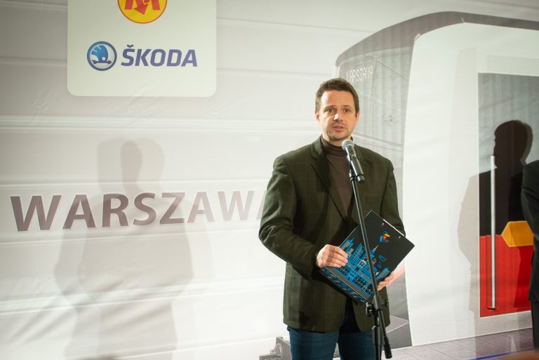zdjęcie prezydenta Warszawy na konferencji