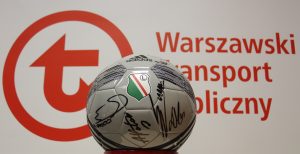 aukcja WOŚP - piłka Legia Warszawa z podpisami