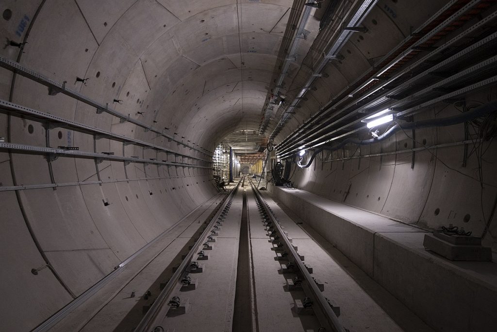 zdjęcie - tunel II linii metra w rejonach stacji Ulrychów
