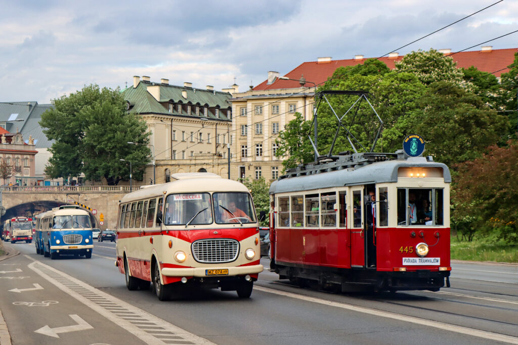 Parada tramwajowo-autobusowa z okazji Nocy Muzeów 2022